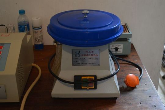 點(diǎn)擊查看詳細(xì)信息<br>標(biāo)題：Polishing machine 閱讀次數(shù)：1730